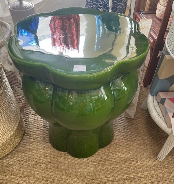 Clover Top Porcelain Table